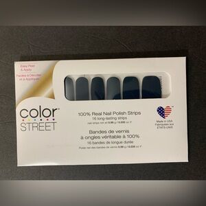 Color Street Nail Polish Strips - Deep Diving